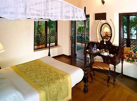 Ktdc Lake Palace Thekkady Kumily 외부 사진